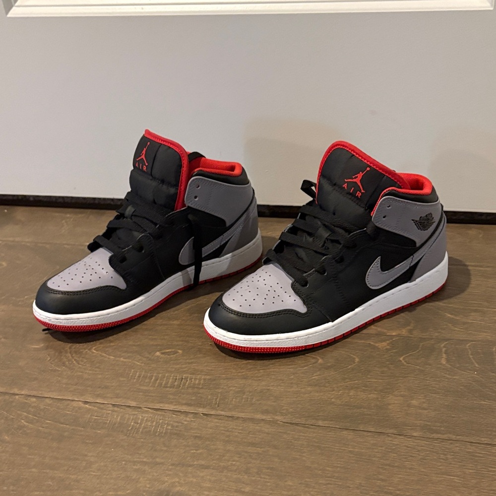 Nike Kids Sneakers Black and Gray with Red Accents